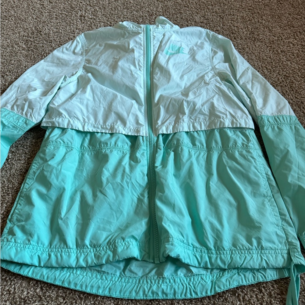 Nike windbreaker